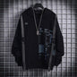Hoodie “Dark Pocket Flow” – Streetwear con Bolsillos para el Misterio