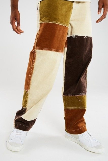 Jeans Patch Urbanos  – Estilo Relajado y en Tendencia