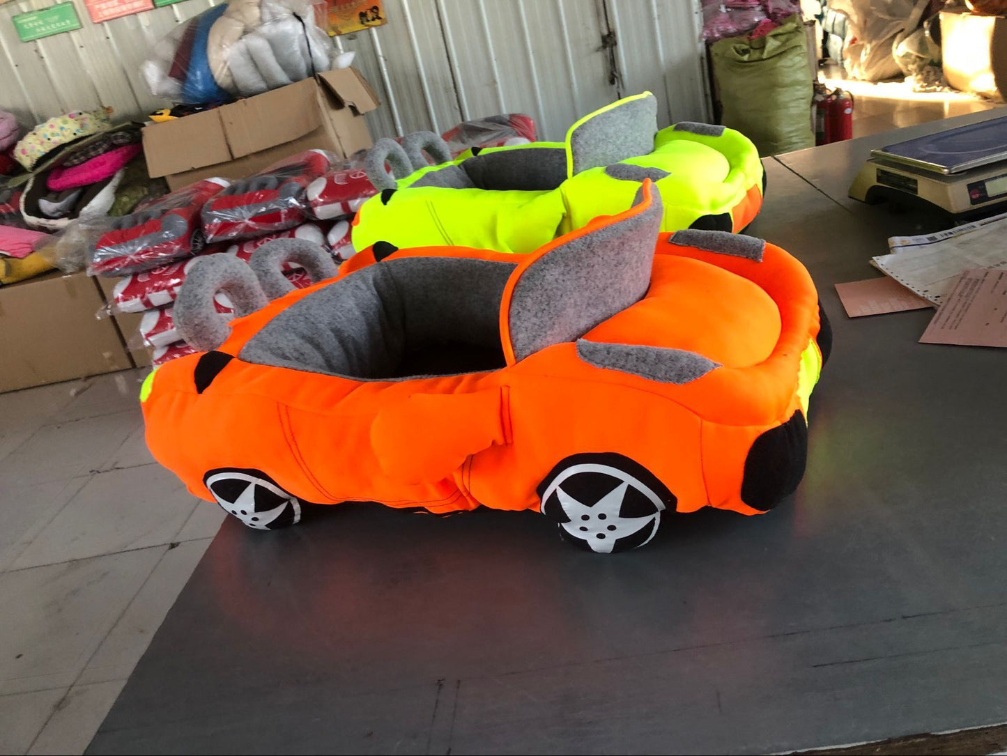 ️ Cama “Zoom Zoom” – Sofá Deportivo para Mascotas con Facha ✨