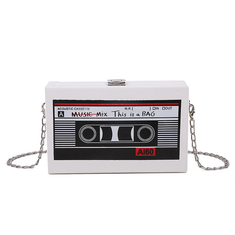 Cartera Box Tape Chain - Estilo Cassette Retro con Flow Urbano